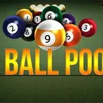 Topa bilardoje me numra në një tavolinë të gjelbër, me tekstin 9 Ball Pool në pjesën e përparme