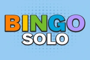 Teksti BINGO SOLO me ngjyra të ndryshme mbi sfond blu