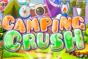 Fjalët “Camping Crush” me ngjyra të ndritshme në sfond kampingu me tenda dhe pemë