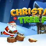 Santa Claus duke prerë dru përpara një shtëpie në borë, me shkrimin Christmas Tree Fun sipër