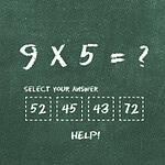 Ekran i gjelbër me një ekuacion matematikor 9 x 5 = ?
