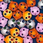 Topa shumëngjyrësh me fytyra kafshësh me sy të mëdhenj si kotele, dhelpra dhe panda