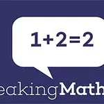 Flluskë dialogu me ekuacionin matematikor 1+2=2 mbi sfond të kaltër me tekstin Freaking Math