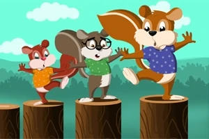 Tre kafshë karikature me bluza me ngjyra duke balancuar mbi trupa druri në sfond natyre