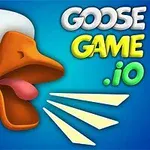 Një patë me sqep të hapur dhe gjuhë të dukshme në një sfond blu, me tekstin GOOSE GAME 