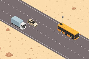 Një rrugë e drejtë në një peizazh shkretinor, me një autobus portokalli, një kamion dhe një makinë që lëvizin në drejtime të ndryshme