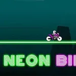 Motoçiklist me ngjyrë rozë në një pistë neon, me sfond të errët dhe tekstin NEON BIKER në ngjyra të gjalla