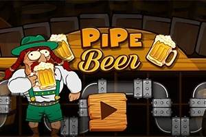 Një person me veshje tradicionale bavareze mban një gotë birre pranë një logoje ku shkruhet Pipe Beer me gota birre në të dy anët, mbi një sfond me tuba dhe një buton lojë me pamje druri