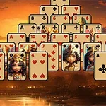 Një piramidë letrash lojë në sfond perëndimi me figura vajzash të veshura në stil egjiptian
