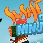 Një ilustrim me elemente anime, sushi dhe ninja, me tekst shumëngjyrësh në sfond blu