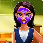 Grua me maskë të purpurt fytyre në një klasë